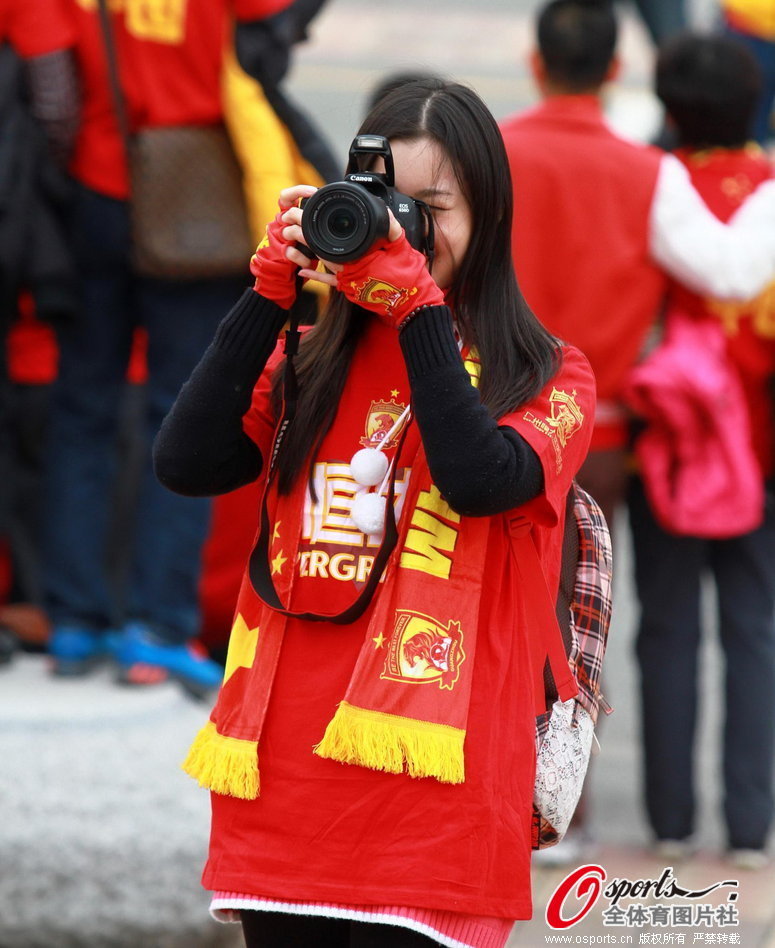 迈阿密热火训练开放日，赛前内部沟通引欢呼，亚冠在即，更衣室氛围转暖的简单介绍
